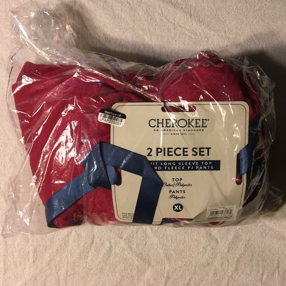 NIB Cherokee 2 piece red flannel Pajama set - Picture 6 of 6
